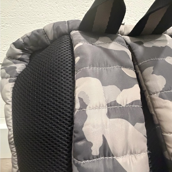 THINK ROYLN Camouflage Tote and Backpack Set - Picture 8 of 13